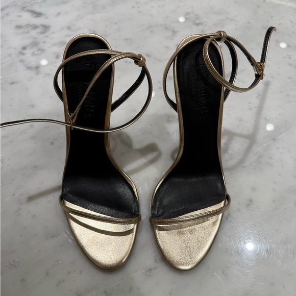 FEMME LA Niche Heeled Sandals in Oro Size 8 - Picture 6 of 6